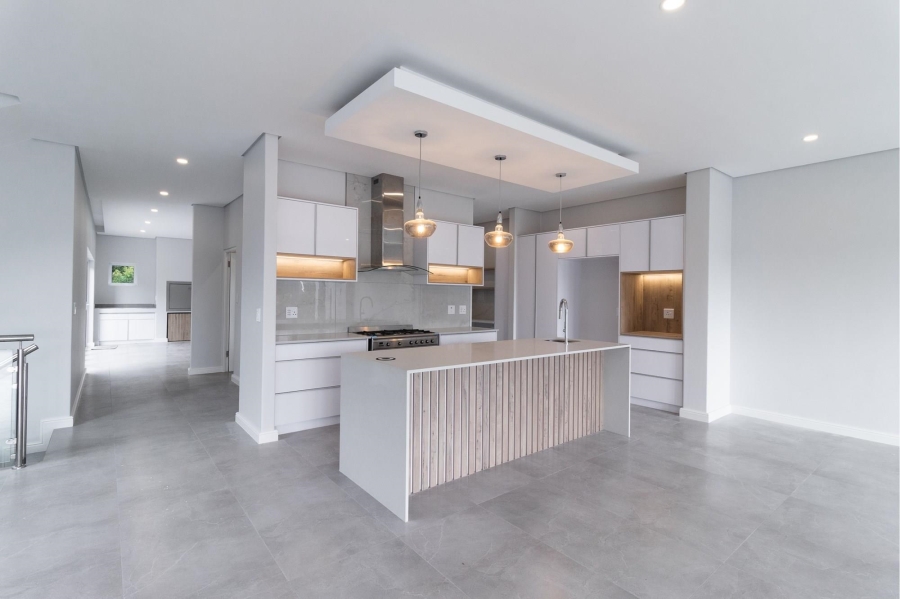 4 Bedroom Property for Sale in Flamingo Vlei Western Cape